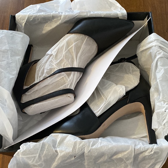 27 Edit Naturalizer Pumps - Picture 9 of 10